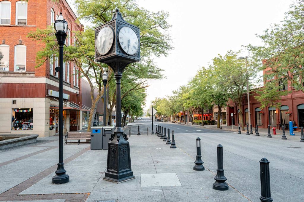 Moscow Idaho downtown clock